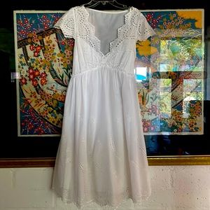 BCBGMAXAZRIA White cotton medium